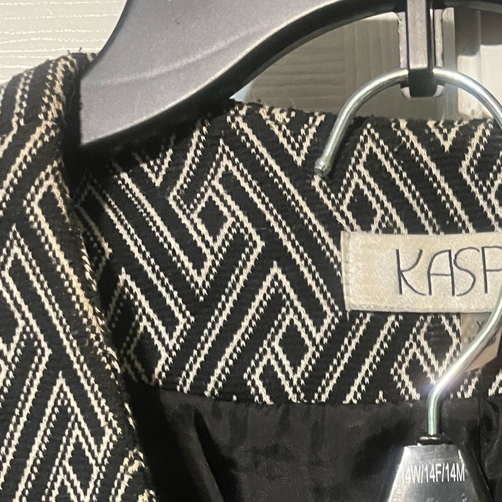 Kasper Black and White Geometric Midi Skirt size 16 with XL Jacket - Picture 2 of 7